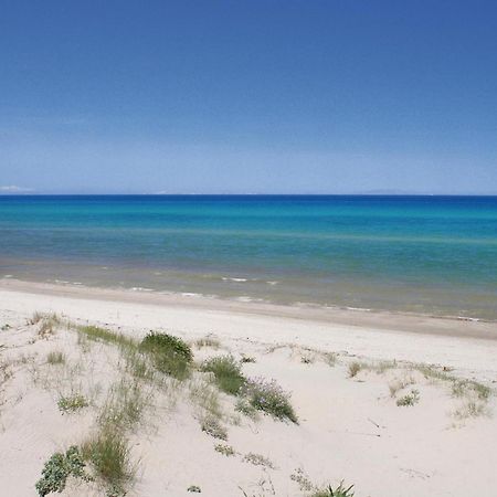 Trilo Beach Monte Nai Exterior photo